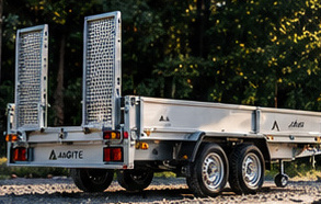 Anhänger und Transporttechnik